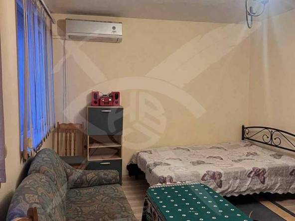 Дава се под наем Двустаен апартамент в Варна, Погреби - 67 кв.м за 273.87 € - Снимка #1