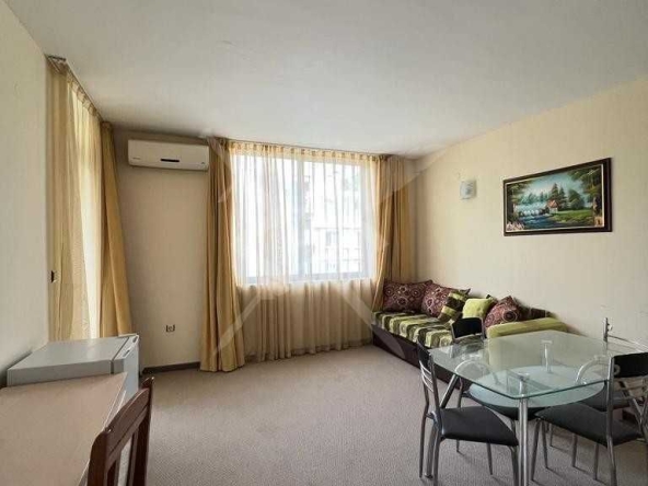 Двустаен апартамент в к.к. Слънчев бряг - 62 кв.м за 902 €/кв.м - Снимка #1