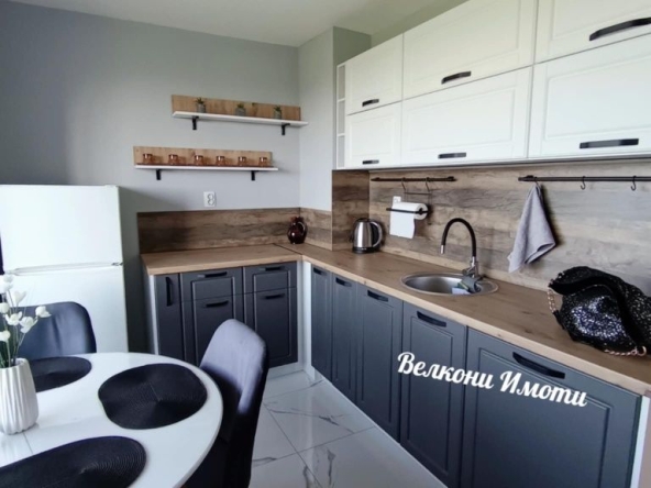 Тристаен апартамент в Пловдив, Старият град - 65 кв.м за 1271 €/кв.м - Снимка #1