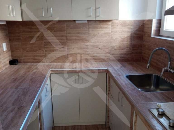 Дава се под наем Тристаен апартамент в Варна, Гръцка махала - 100 кв.м за 1097.01 € - Снимка #1