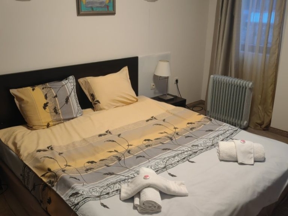 Дава се под наем Четиристаен апартамент в Банско - 153 кв.м за 797.64 € - Снимка #1