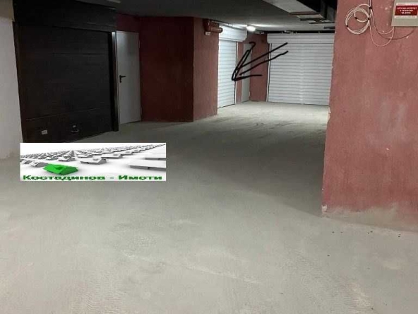 Гараж / Паркомясто в Пловдив, Център - 22 кв.м за 951 €/кв.м - Снимка #1