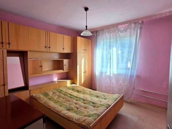 Четиристаен апартамент в Кюстендил, Румена войвода - 107 кв.м за 429 €/кв.м - Снимка #1