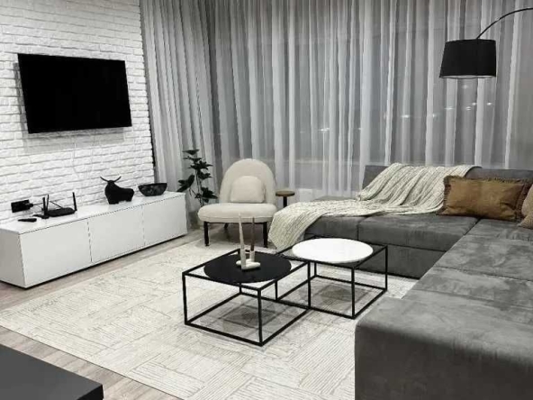 Дава се под наем Двустаен апартамент в София, Зона Б-18 - 60 кв.м за 612 € - Снимка #1