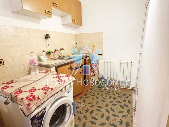 Етаж от къща в Шумен, Пазара - 88 кв.м за 1449 €/кв.м - Снимка #1