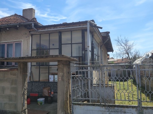 Къща в Разград, Бели Лом - 80 кв.м за 287 €/кв.м - Снимка #1