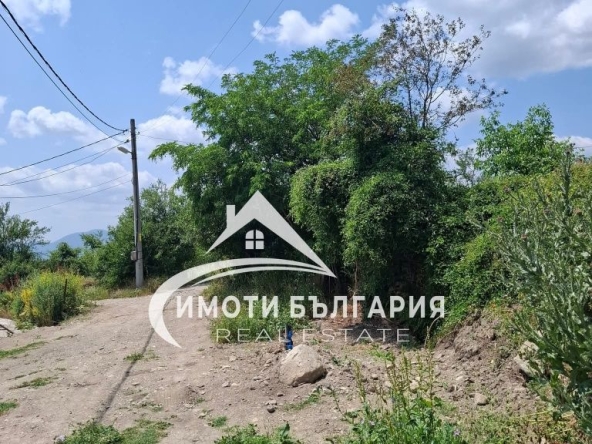 Парцел в Карлово - 1125 кв.м за 34 €/кв.м - Снимка #1