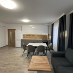 Дава се под наем Тристаен апартамент в Асеновград - 120 кв.м за 484.5 € - Снимка #1