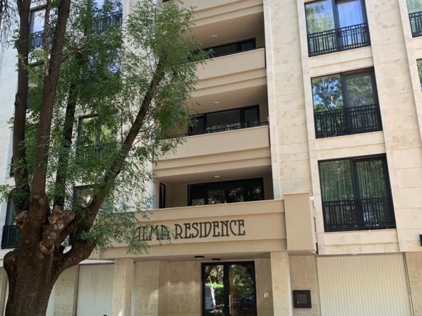 Дава се под наем Двустаен апартамент в София, Света Троица - 60 кв.м за 561 € - Снимка #1