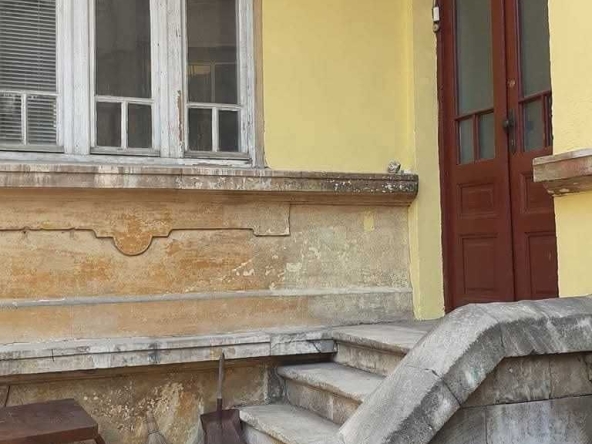 Етаж от къща в Русе, Център - 91 кв.м за 2264 €/кв.м - Снимка #1