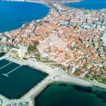 Тристаен апартамент в Поморие - 102 кв.м за 747 €/кв.м - Снимка #1