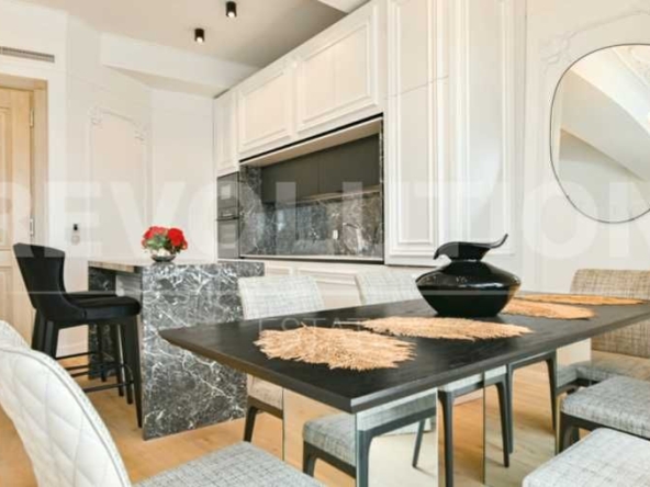 Четиристаен апартамент в София, Лозенец - 178 кв.м за 4298 €/кв.м - Снимка #1