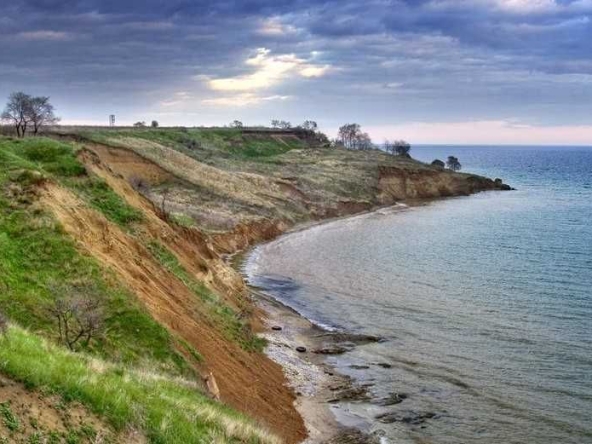 Парцел в Поморие - 2000 кв.м за 325 €/кв.м - Снимка #1