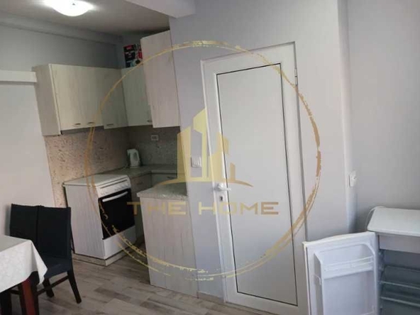 Дава се под наем Двустаен апартамент в Варна, Колхозен пазар - 40 кв.м за 250 € - Снимка #1