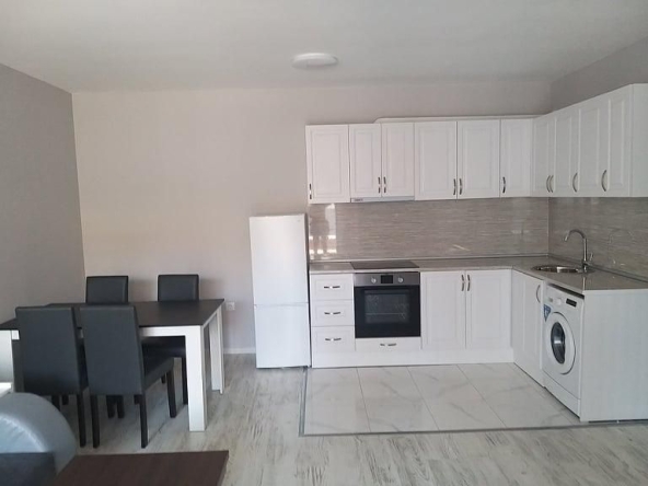 Дава се под наем Двустаен апартамент в Пловдив, Мараша - 65 кв.м за 425 € - Снимка #1