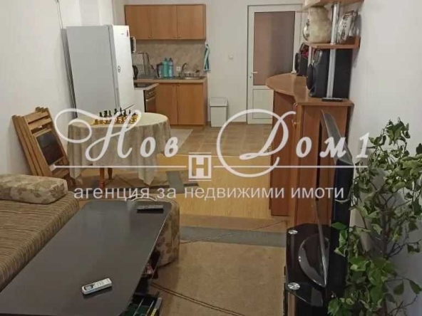 Дава се под наем Двустаен апартамент в Варна, Окръжна болница - 90 кв.м за 459 € - Снимка #1