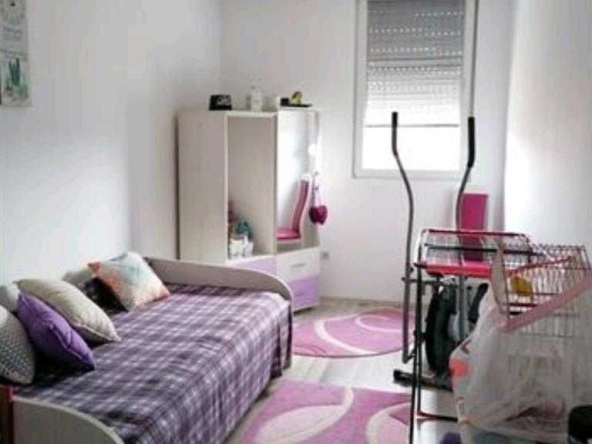 Дава се под наем Тристаен апартамент в София, Зона Б-5 - 89 кв.м за 663 € - Снимка #1