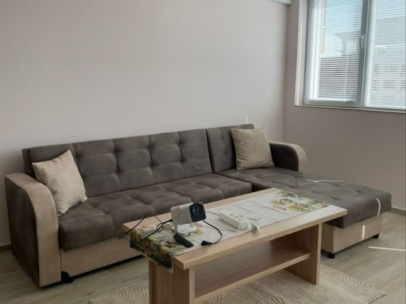 Дава се под наем Двустаен апартамент в Пловдив, Съдийски - 77 кв.м за 408 € - Снимка #1