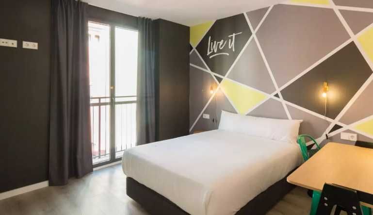 Дава се под наем  в Пловдив, Център - 23 кв.м за 102 € - Снимка #1