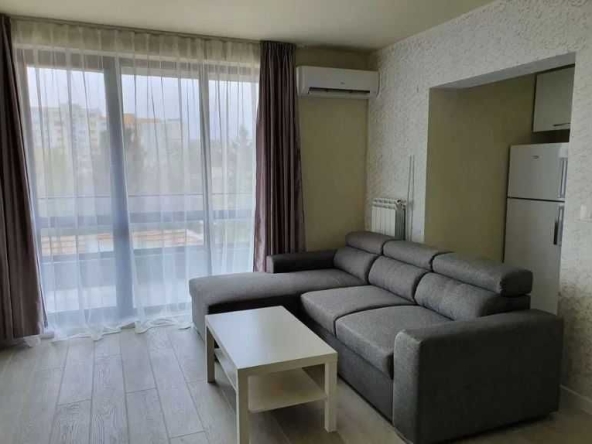 Дава се под наем Тристаен апартамент в София, Надежда 3 - 95 кв.м за 650 € - Снимка #1