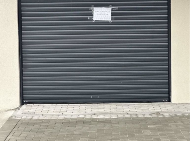 Дава се под наем Гараж / Паркомясто в София, Хладилника - 34 кв.м за 129.54 € - Снимка #1