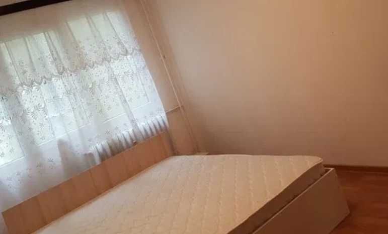 Дава се под наем Двустаен апартамент в Бургас, Лазур - 65 кв.м за 321.3 € - Снимка #1