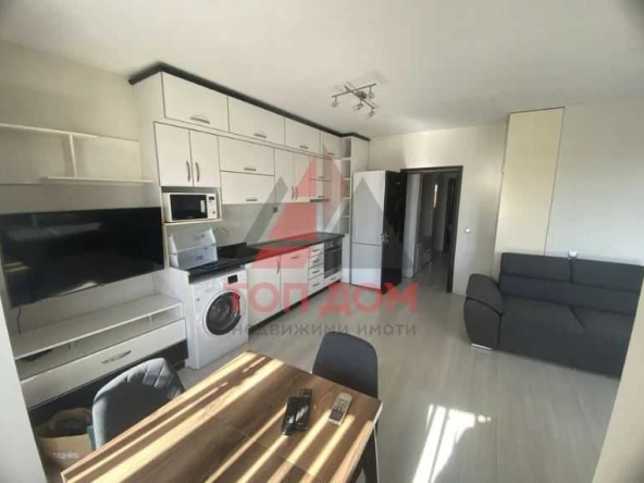 Дава се под наем Двустаен апартамент в Варна, Цветен квартал - 75 кв.м за 561 € - Снимка #1