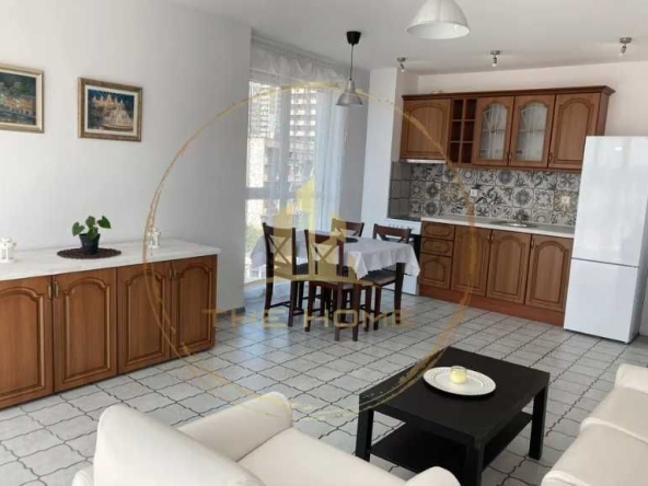 Дава се под наем Тристаен апартамент в Варна, Левски - 90 кв.м за 660 € - Снимка #1