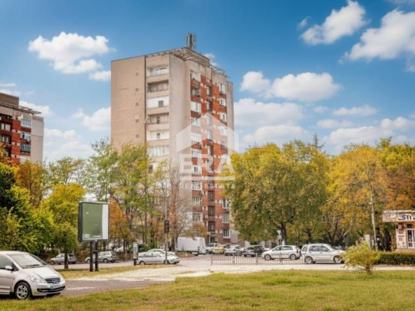Тристаен апартамент в Кърджали, Център - 76 кв.м за 829 €/кв.м - Снимка #1