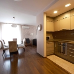 Тристаен апартамент в Велико Търново, Център - 98 кв.м за 1088 €/кв.м - Снимка #1