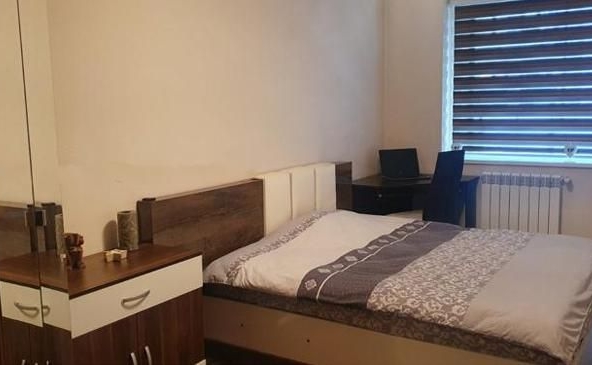 Дава се под наем Четиристаен апартамент в София, Полигона - 140 кв.м за 1000 € - Снимка #1