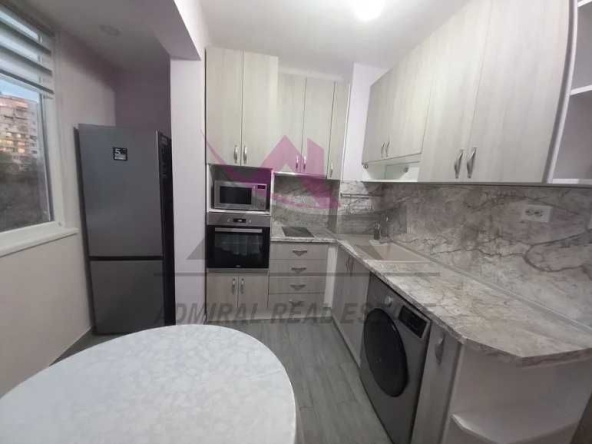 Дава се под наем Тристаен апартамент в Варна, Победа - 70 кв.м за 428.91 € - Снимка #1