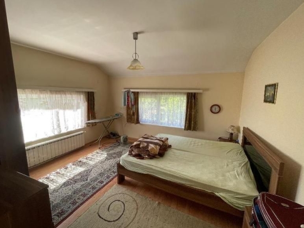 Дава се под наем Къща в София, Симеоново - 150 кв.м за 850 € - Снимка #1