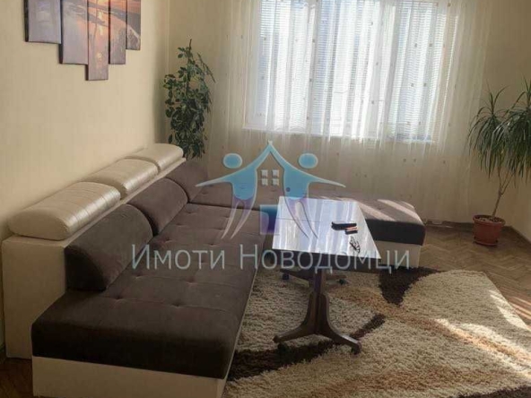 Двустаен апартамент в Шумен, Пазара - 65 кв.м за 1844 €/кв.м - Снимка #1