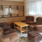 Дава се под наем Етаж от къща в Шумен, 5-ти полк - 120 кв.м за 229.5 € - Снимка #1