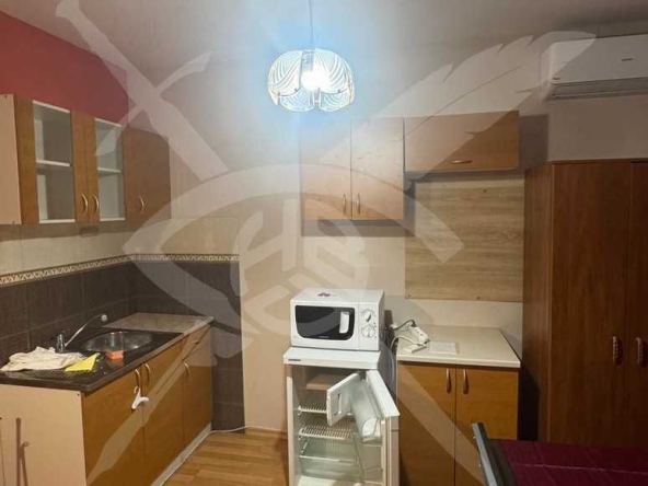 Дава се под наем Едностаен апартамент в Варна, Зимно кино Тракия - 25 кв.м за 273.87 € - Снимка #1