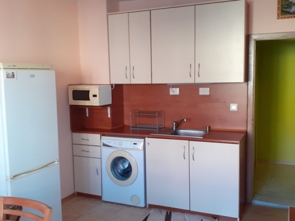 Дава се под наем Двустаен апартамент в Велико Търново, Колю Фичето - 60 кв.м за 278.97 € - Снимка #1