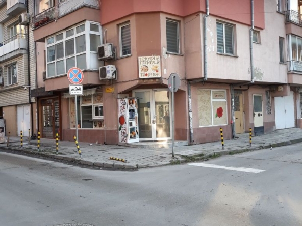 Дава се под наем Заведение в Варна, Христо Ботев - 40 кв.м за 498.27 € - Снимка #1