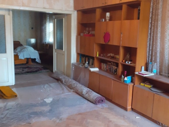 Дава се под наем Етаж от къща в Варна, м-т Зеленика - 100 кв.м за 81600 € - Снимка #1