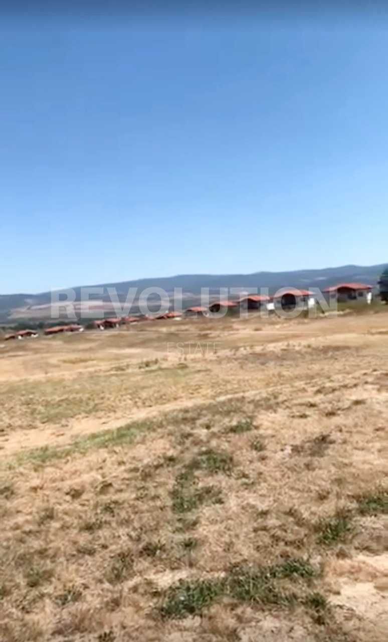 Парцел в Долна баня - 9286 кв.м за 16 €/кв.м - Снимка #1