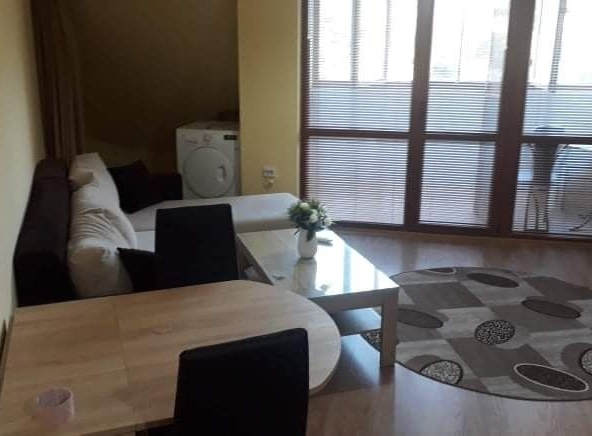 Дава се под наем Двустаен апартамент в Асеновград - 78 кв.м за 306 € - Снимка #1