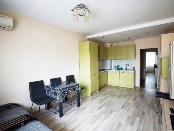 Дава се под наем Двустаен апартамент в Бургас, Лазур - 52 кв.м за 459 € - Снимка #1