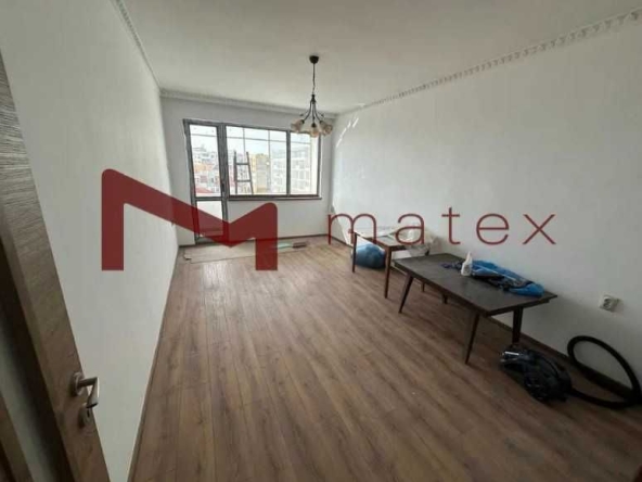 Тристаен апартамент в Варна, Цветен квартал - 85 кв.м за 1695 €/кв.м - Снимка #1