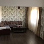 Дава се под наем Тристаен апартамент в Пловдив, Коматево - 88 кв.м за 372.3 € - Снимка #1