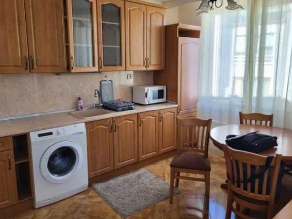 Двустаен апартамент в Варна, ХЕИ - 55 кв.м за 1637 €/кв.м - Снимка #1