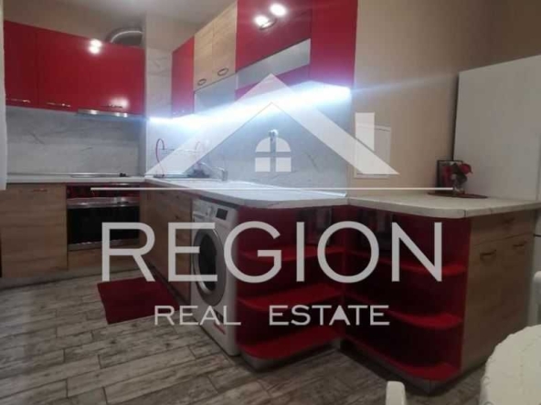 Дава се под наем Тристаен апартамент в Варна, Цветен квартал - 100 кв.м за 612 € - Снимка #1