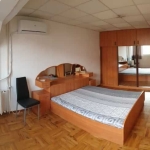 Дава се под наем Двустаен апартамент в Бургас, Център - 65 кв.м за 204 € - Снимка #1