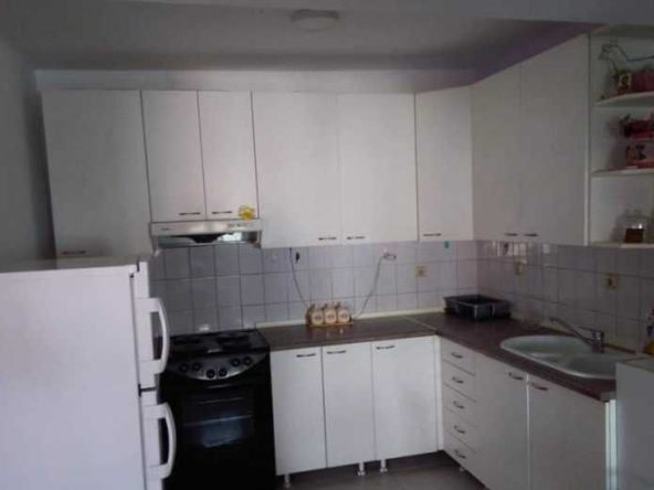 Дава се под наем Тристаен апартамент в Бургас, Зорница - 85 кв.м за 341.7 € - Снимка #1