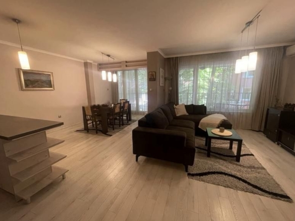 Дава се под наем Тристаен апартамент в София, Хиподрума - 106 кв.м за 925 € - Снимка #1