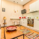 Тристаен апартамент в София, Център - 70 кв.м за 2077 €/кв.м - Снимка #1